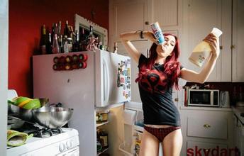 ������ֽ����Ƶ�������ڳ壺��Ϧ��ǹɱ6���ӷ���������ұ���(ͼ)...